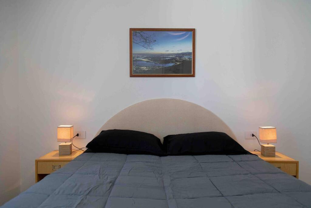 Vista Lago-Appartamento Funzionale Con Vista Varese Exterior photo